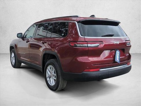 Used 2024 Jeep Grand Cherokee L Laredo RWD image 9