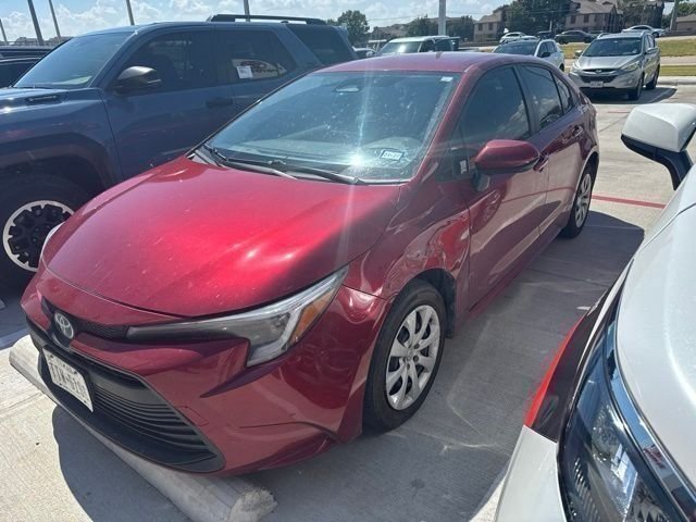 Used 2024 Toyota Corolla LE FWD image 2
