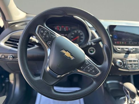 Used 2023 Chevrolet Malibu LT image 17