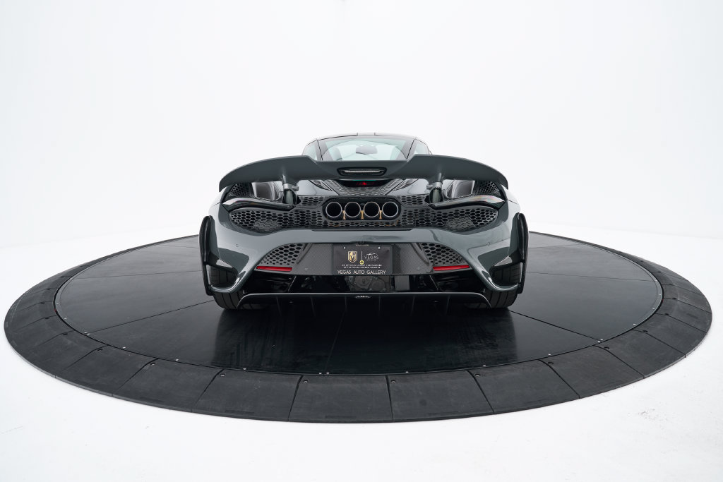 Used 2021 McLaren 765LT RWD image 19