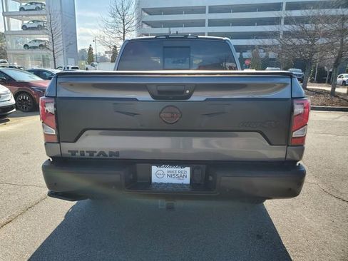 Used 2023 Nissan Titan PRO-4X w/ Pro-4x Convenience Package image 4