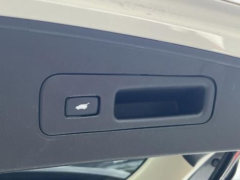 Used 2018 Acura MDX FWD w/ Tech & Entertainment image 19