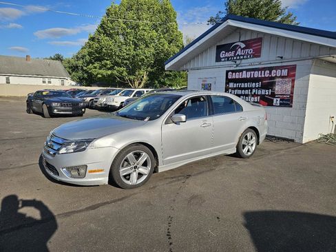 Used 2010 Ford Fusion Sport FWD image 5