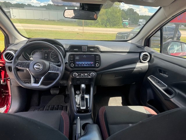Used 2024 Nissan Versa SR FWD image 14