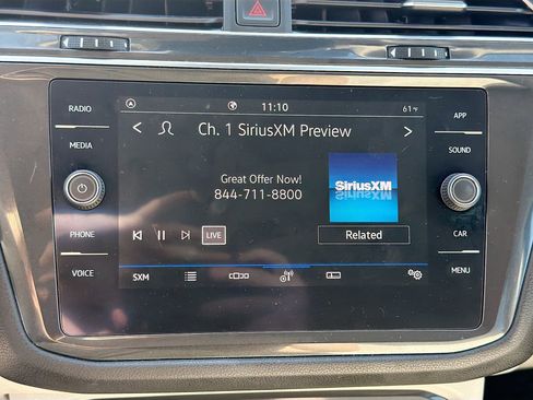 Used 2022 Volkswagen Tiguan SE image 32