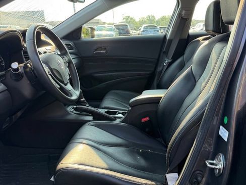Used 2019 Acura ILX FWD image 12