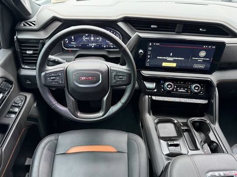 Certified 2025 GMC Sierra 2500 AT4 w/ Technology Package AWD/4WD image 16