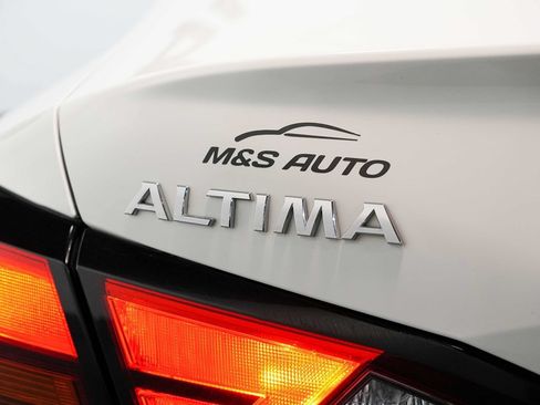 Used 2022 Nissan Altima 2.5 SR FWD image 11