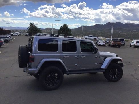 Used 2021 Jeep Wrangler Unlimited Sahara image 8