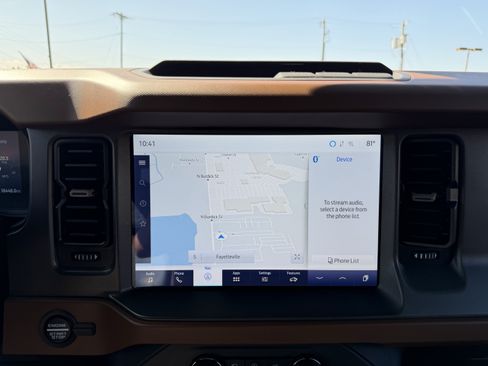 Used 2024 Ford Bronco Outer Banks AWD/4WD image 16