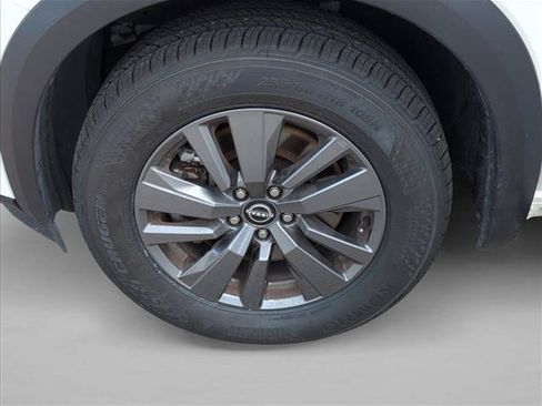 Used 2024 Nissan Pathfinder SV AWD/4WD image 23