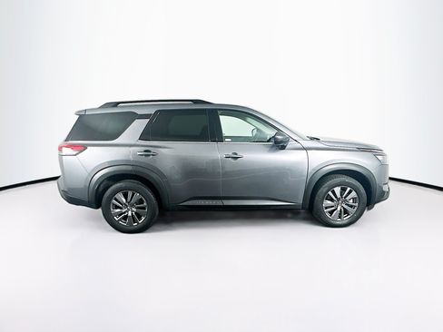Used 2025 Nissan Pathfinder SV FWD image 10