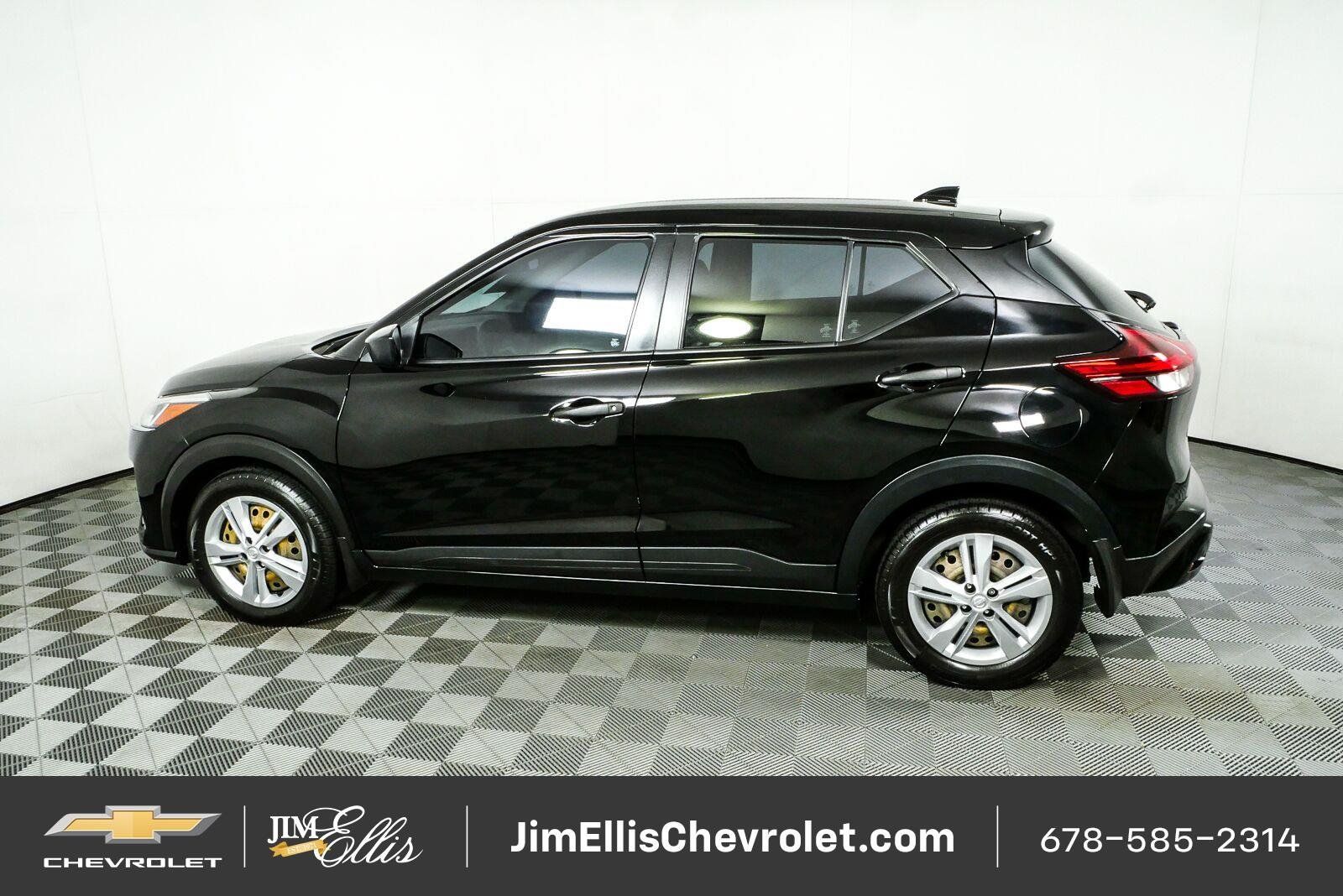 Used 2022 Nissan Kicks S FWD image 29