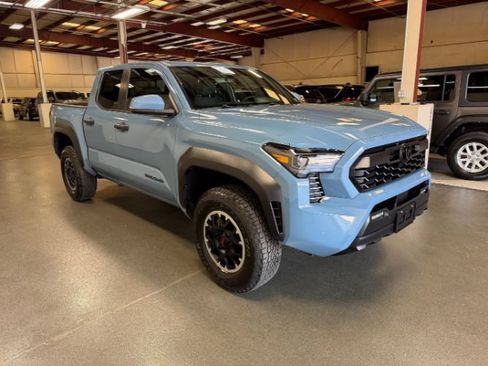Used 2026 Toyota Tacoma TRD Off-Road w/ TRD Off Road Upgrade Package AWD/4WD image 8
