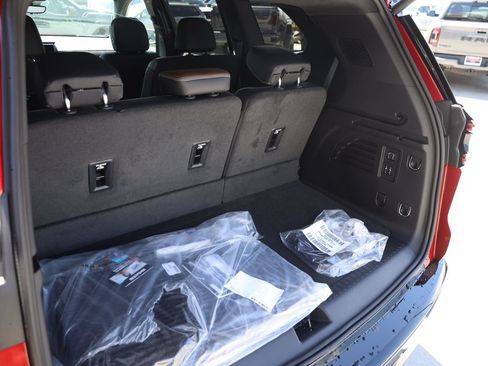 New 2026 GMC Acadia Denali Ultimate AWD/4WD image 21