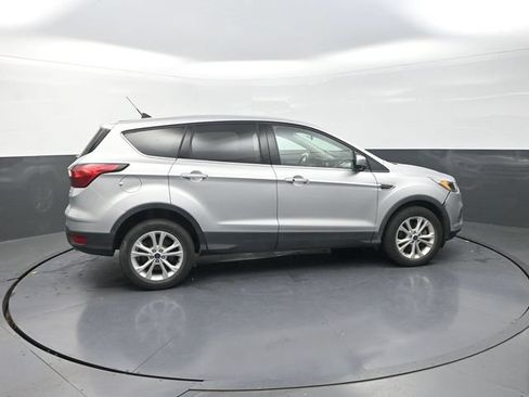 Used 2019 Ford Escape SE AWD/4WD image 9