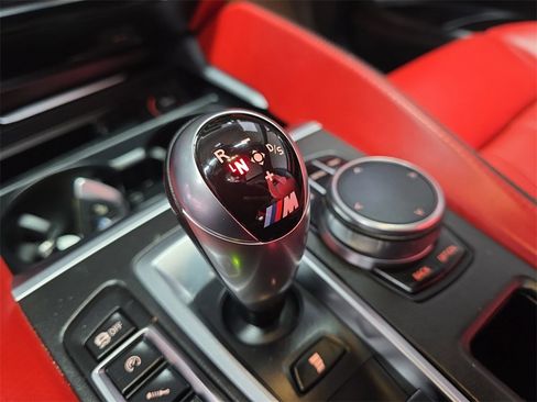Used 2017 BMW X5 M image 18