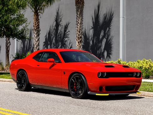 Used 2023 Dodge Challenger SRT Hellcat image 12
