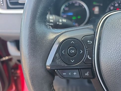 Used 2021 Toyota RAV4 XLE Premium AWD/4WD image 15