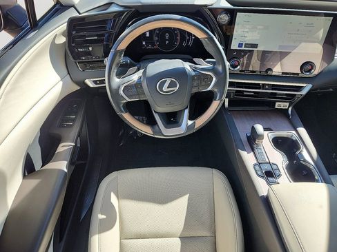 Used 2024 Lexus RX 350 Premium image 12