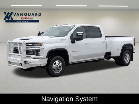 Used 2021 Chevrolet Silverado 3500 High Country w/ Technology Package AWD/4WD image 3