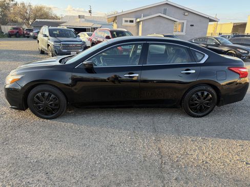 Used 2017 Nissan Altima 2.5 S w/ Power Driver Seat Package image 8
