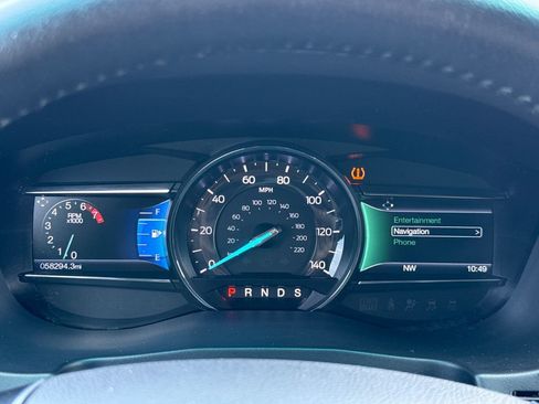 Used 2016 Ford Explorer Limited FWD image 18