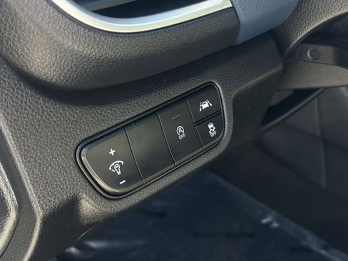 Used 2023 Kia Seltos S image 43