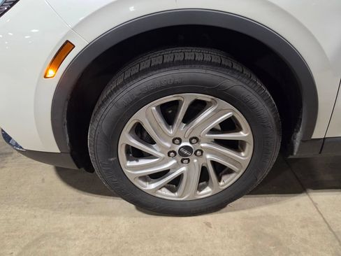 Used 2020 Lincoln Corsair FWD image 3