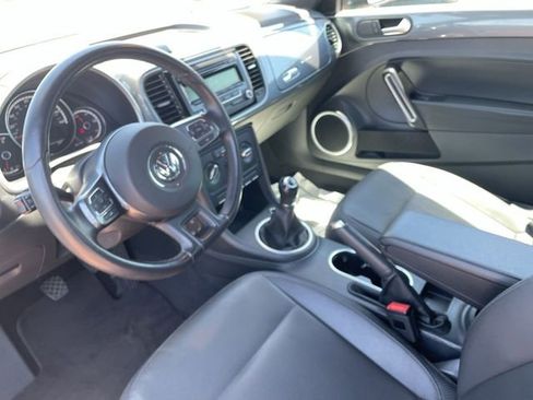Used 2014 Volkswagen Beetle 1.8T FWD image 11