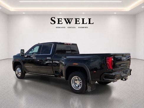 Used 2024 GMC Sierra 3500 Denali Ultimate AWD/4WD image 3
