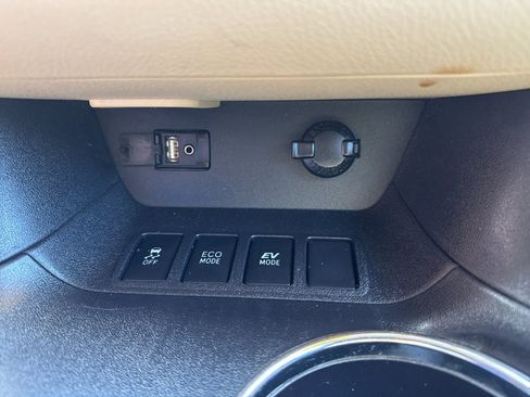 Used 2016 Toyota Highlander Limited Platinum AWD/4WD image 25