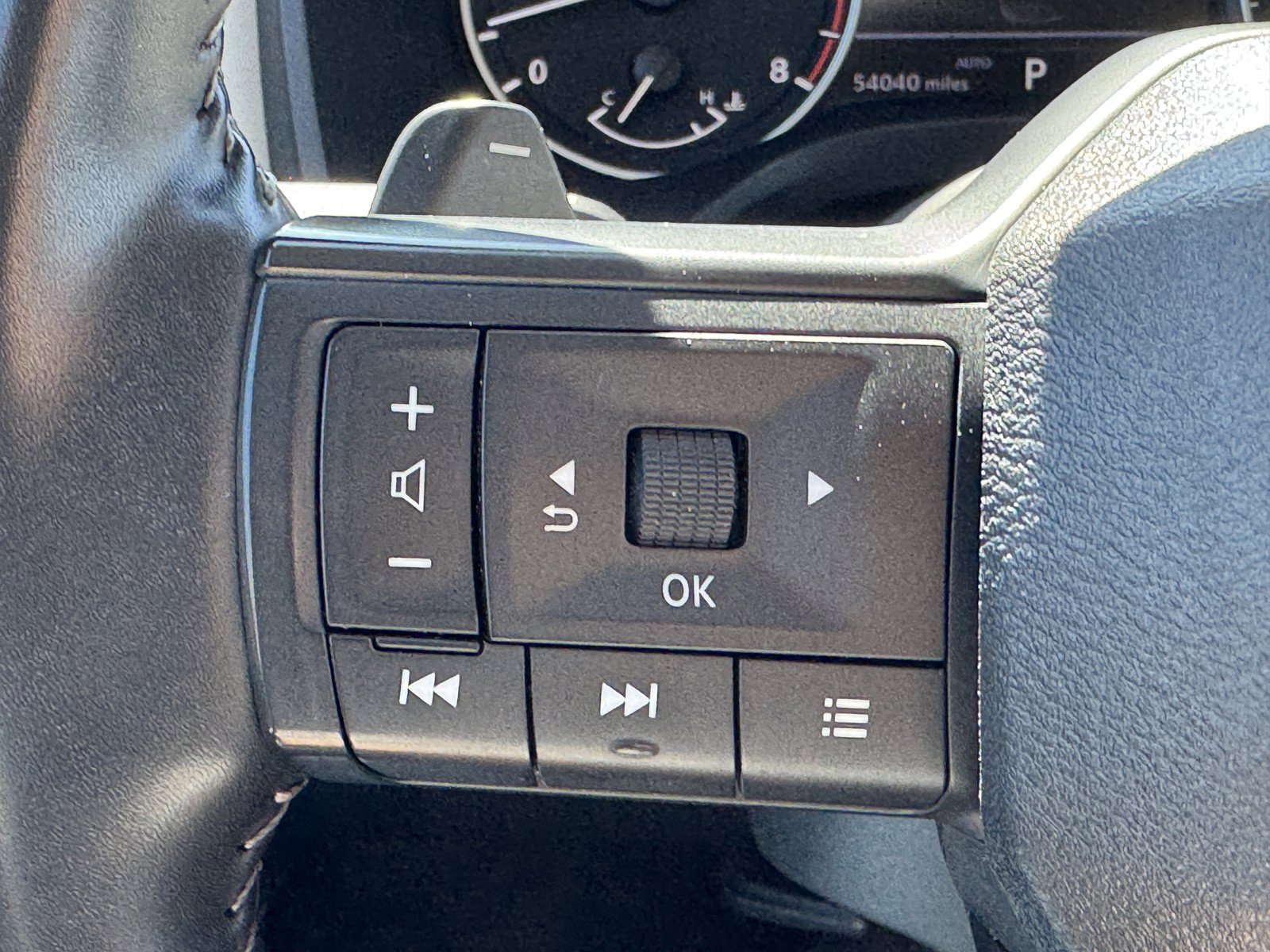 Used 2025 Nissan Rogue SV AWD/4WD image 23