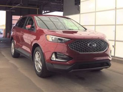 Used 2023 Ford Edge SEL w/ Convenience Package AWD/4WD image 4