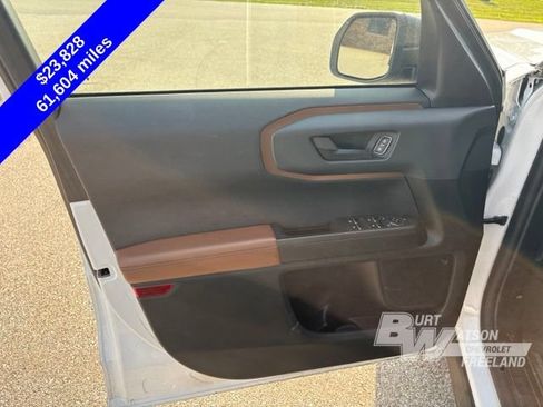 Used 2022 Ford Bronco Sport Outer Banks w/ Tech Package AWD/4WD image 11