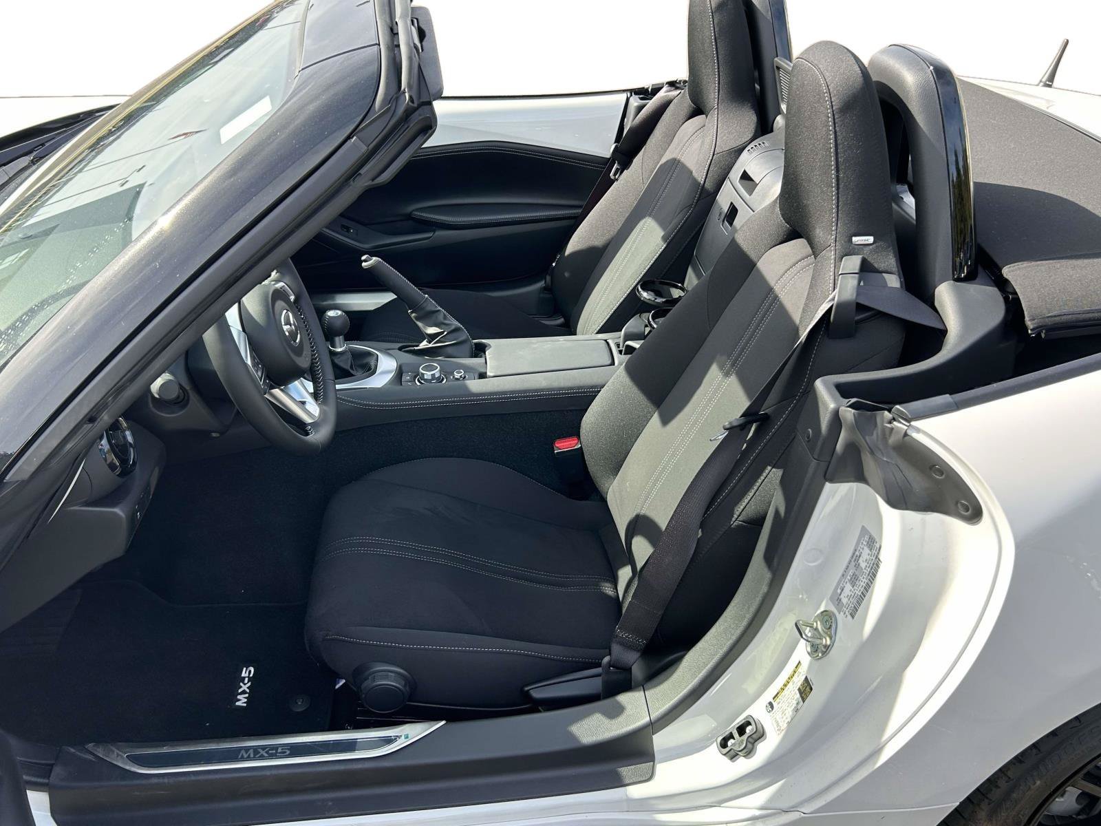 Used 2026 MAZDA MX-5 Miata Club w/ Interior Package RWD image 7