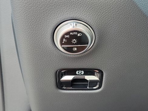 Used 2026 Mercedes-Benz GLC 300 image 30