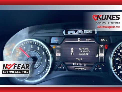 Used 2021 RAM 1500 Laramie image 31