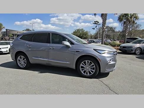 Used 2024 Buick Enclave Avenir w/ Trailering Package, 5000 lbs. FWD image 29