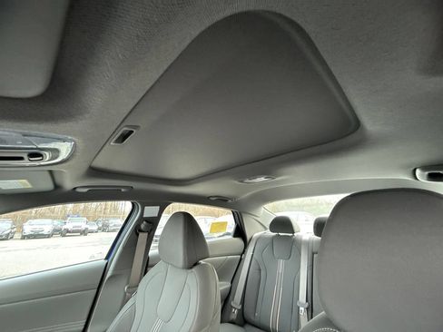 New 2026 Hyundai Elantra SEL Sport Premium FWD image 39