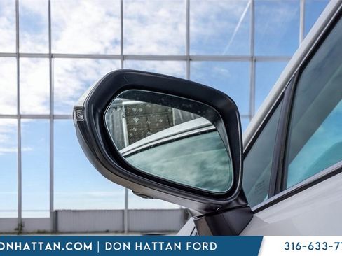 Used 2019 Lexus RX 450h AWD image 39