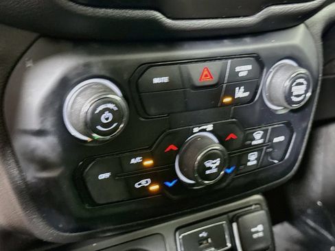 Used 2021 Jeep Renegade Sport AWD/4WD image 8