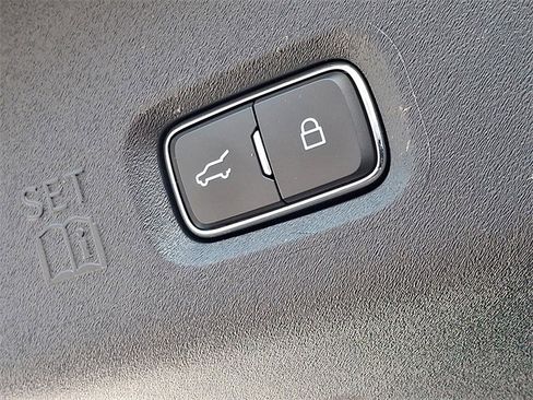 Used 2025 Ford Expedition Max Active image 31