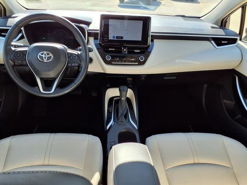 Used 2024 Toyota Corolla XLE image 13