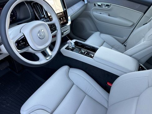 New 2026 Volvo XC90 B6 Ultra w/ Protection Package AWD/4WD image 9