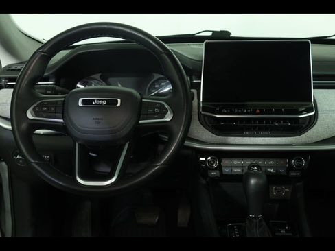 Used 2022 Jeep Compass Latitude w/ Convenience Group AWD/4WD image 15
