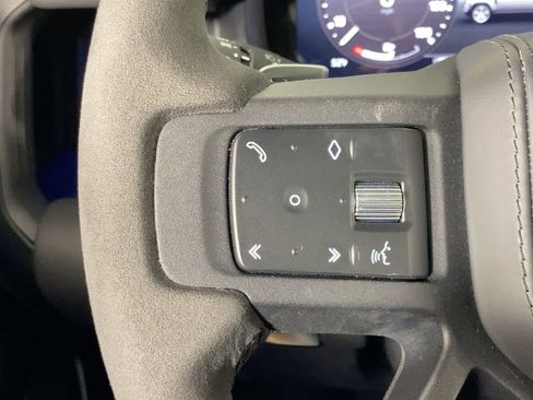 Certified 2023 Land Rover Defender 110 V8 AWD/4WD image 15