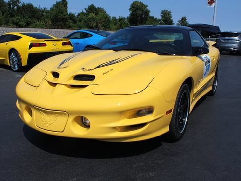 Used 2002 Pontiac Firebird Trans Am RWD image 3