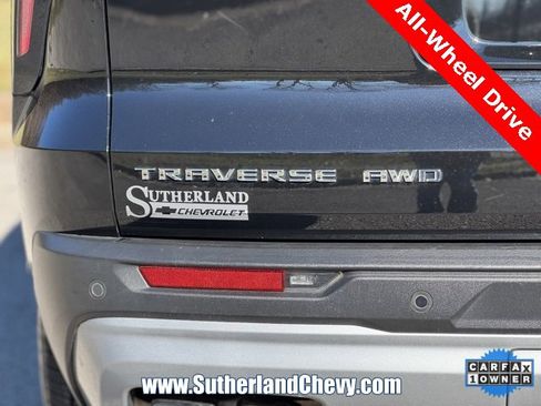 Used 2024 Chevrolet Traverse LT w/ Trailering Package image 12