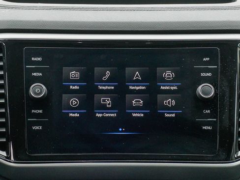 Certified 2023 Volkswagen Atlas SE w/ Black Wheel Package FWD image 15